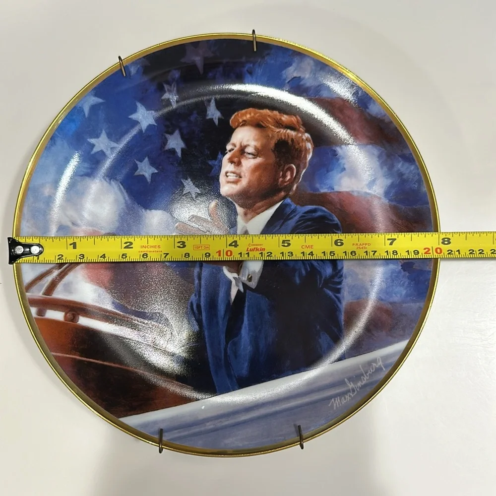 FRANKLIN MINT Limited Edition Collectible John F Kennedy JFK Plate/Hanger 8”